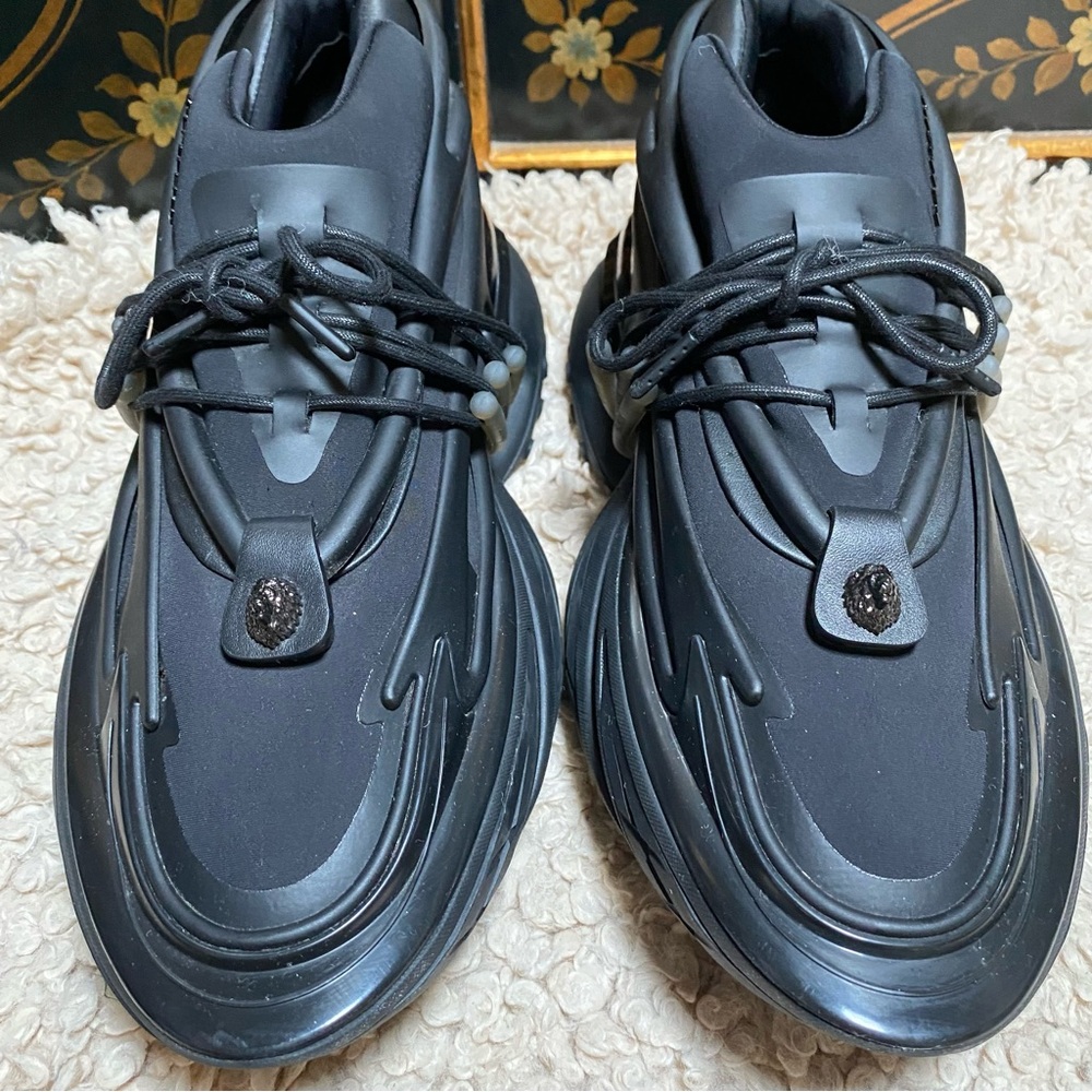 Balmain Unicorn Low-Top Sneakers - Picture 3 of 11